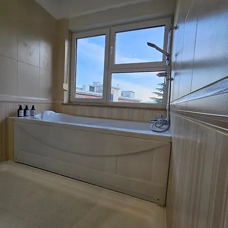 Elite